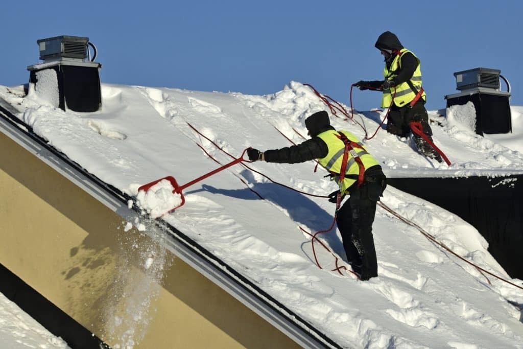 How to Prepare Your Roof for Winter in Indianapolis