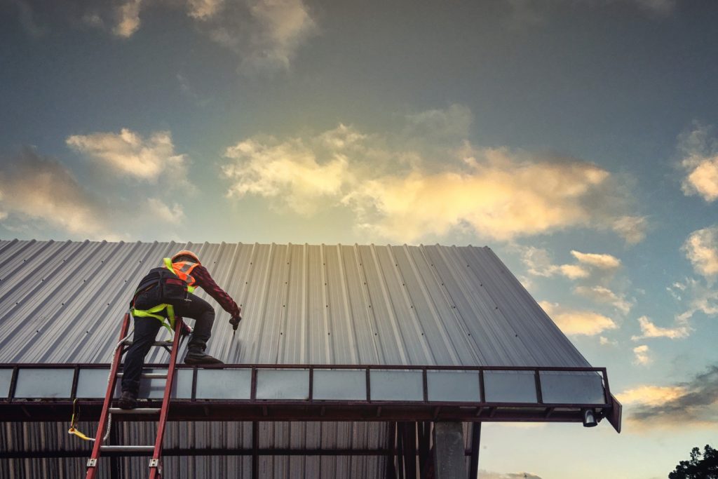 Why More Homeowners in Indianapolis Are Switching to Metal Roofing.